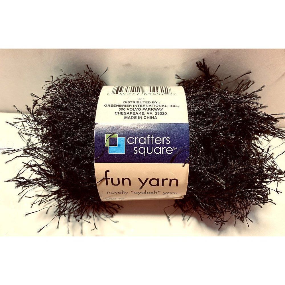 Crafters Square Fun Yarn Black Eyelash Novelty Knit Crochet 71.7 Yds/Skein NEW